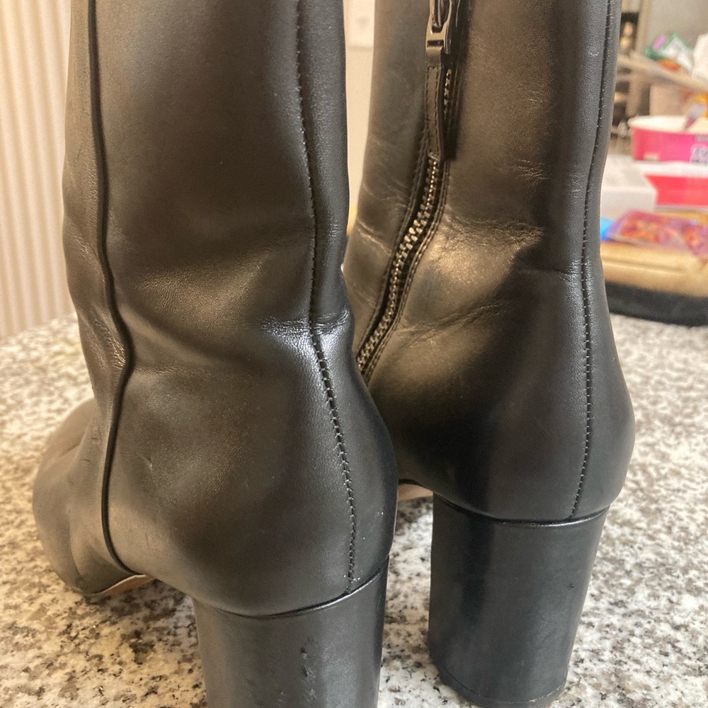Banana Republic Womens Booties - Picture 3 of 4